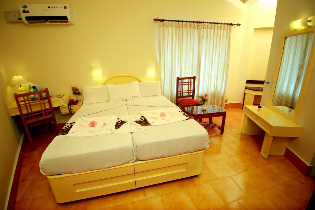 Michaels Inn Thekkady Exterior foto